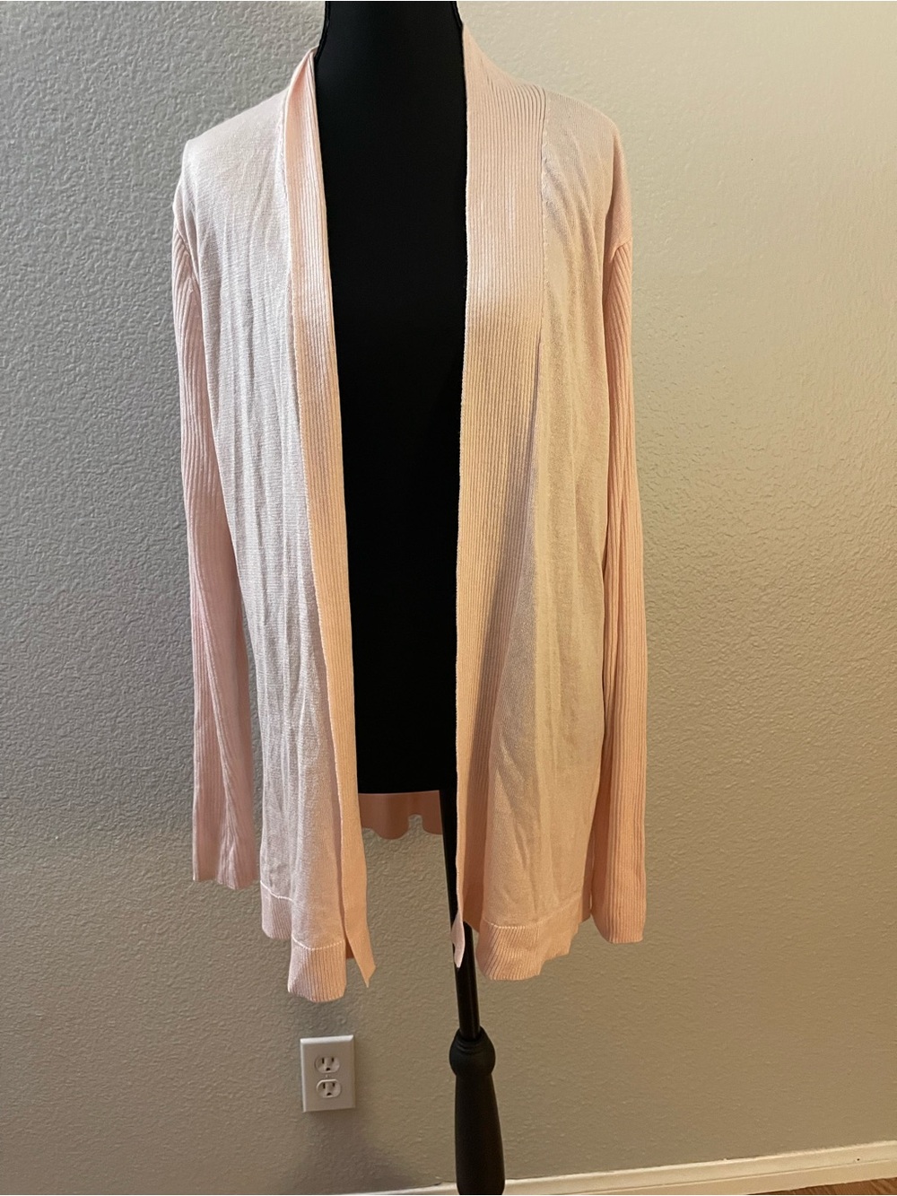 Liz Claiborne Pale Pink Open-Front Cardigan